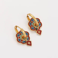 Chinese-style earrings with a luxurious and sophisticated vibe