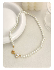 Queen's Heart Exquisite Pearl Necklace